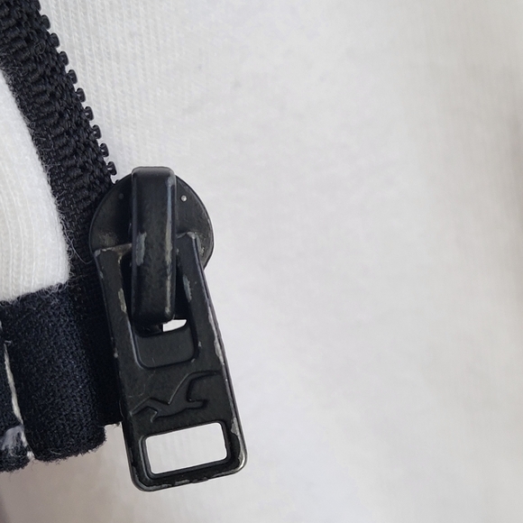 HOLLISTER UNISEX HOODIE SIZE XS BLACK/WHITE FULL ZIP POCKETS LOGO - Picture 7 of 11